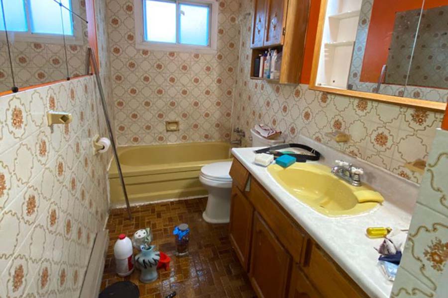 Small Bathroom Renovation before